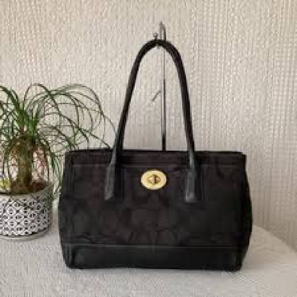EUC Coach w/ COA Hamptons Medium Madeline Tote - Picture 1 of 12